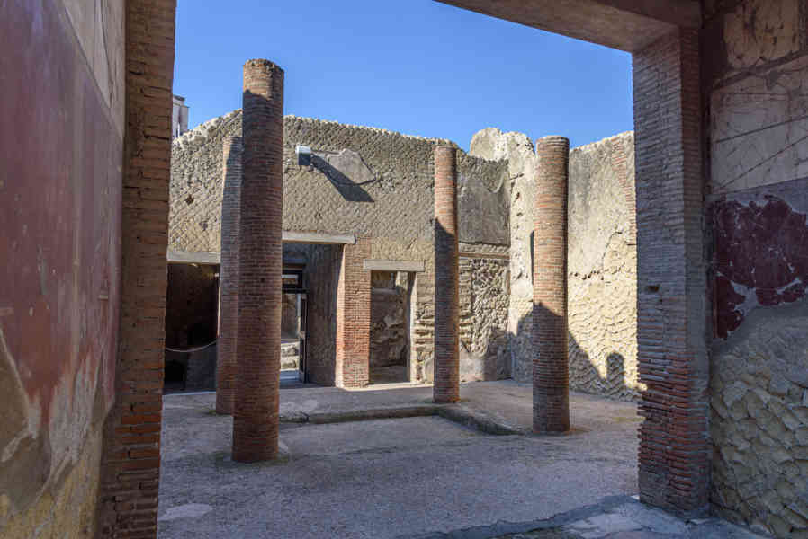 190 - Italia - Herculano - parque arqueológico de Herculano - Casa de los Dos Atrios.jpg